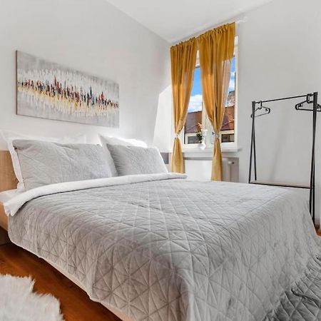 Exclusive Apartment In Centre 브라티슬라바 외부 사진