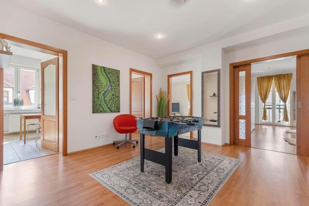 Exclusive Apartment In Centre 브라티슬라바 외부 사진